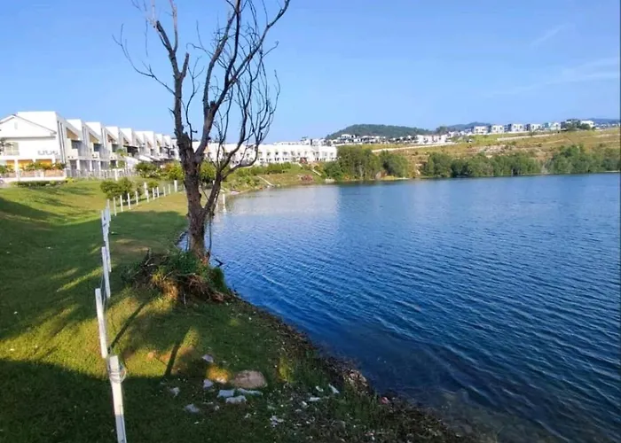 Ipoh Lake View Cozy Home Big House