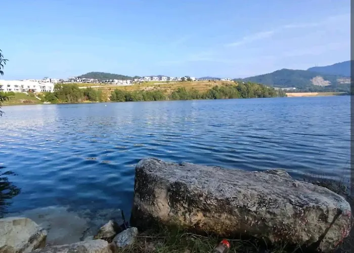 Ipoh Lake View Cozy Home Big House